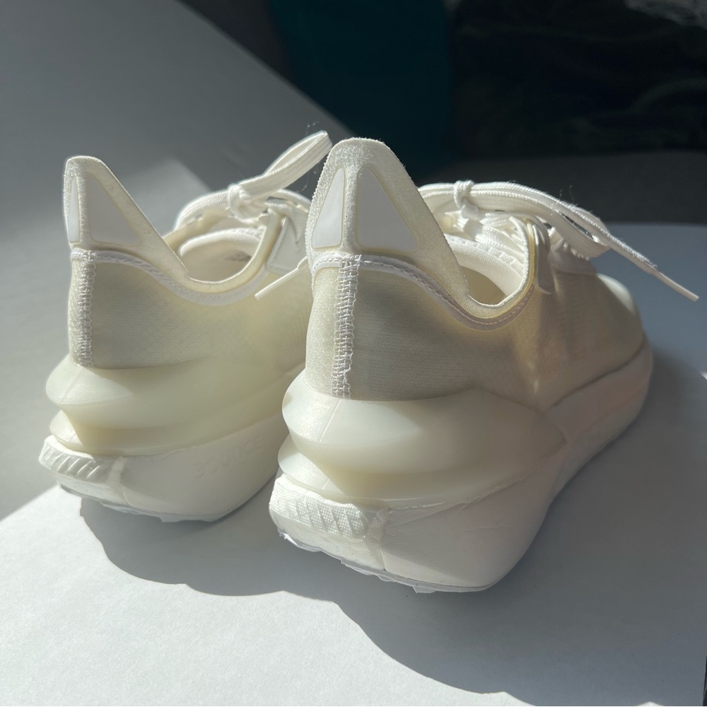 Adidas Avryn Sneakers Women's White Athletic Shoes Size 7 - Picture 2 of 10